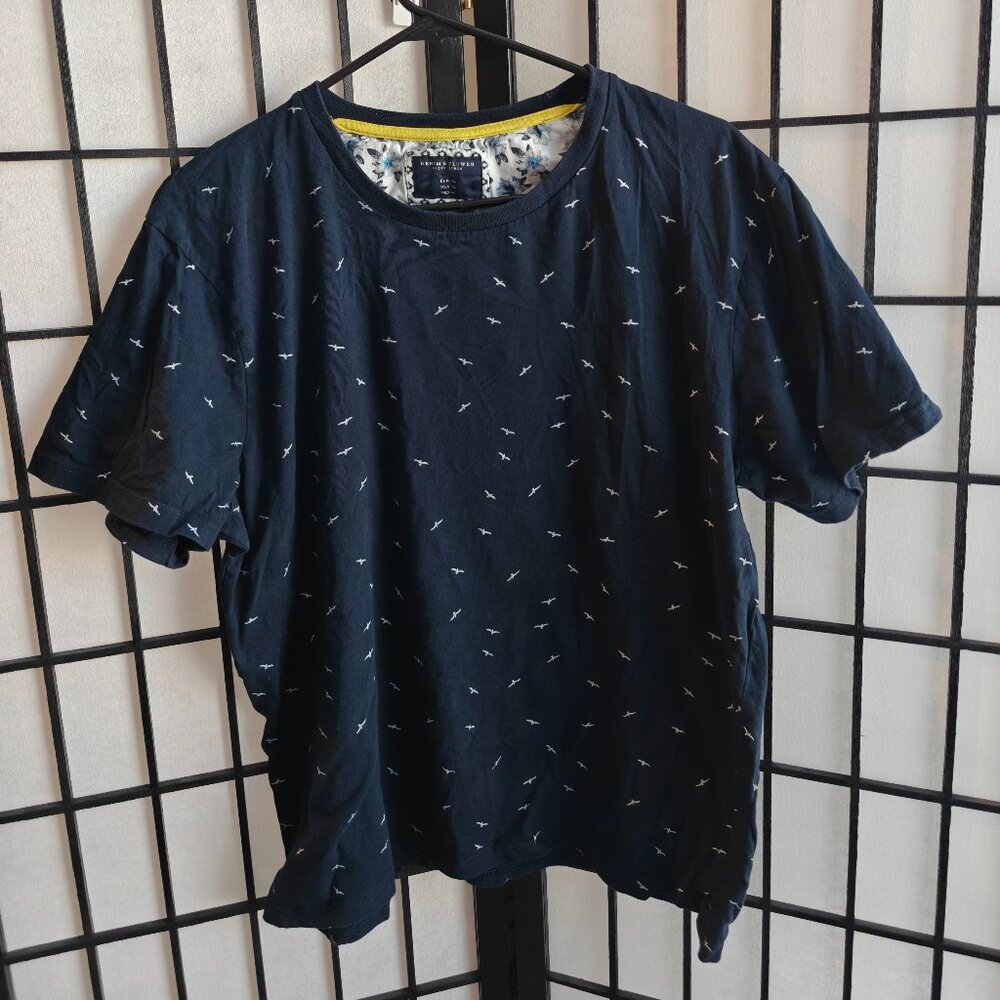 Denim & Flower Ricky Singh Mens Bird Print T-Shirt Size XL Navy Nautical Coastal